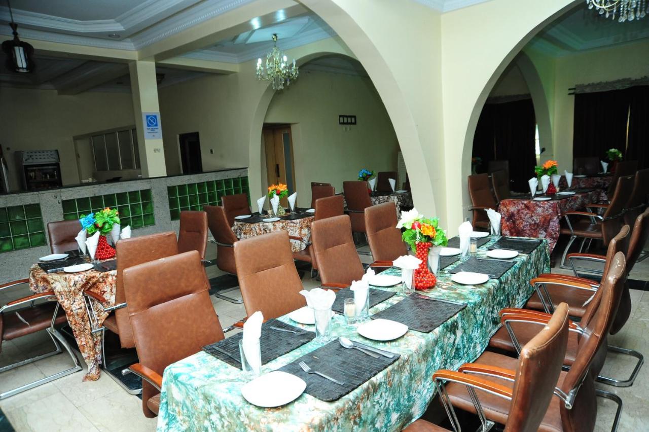 Richton Hotel And Suites Abeokuta Luaran gambar