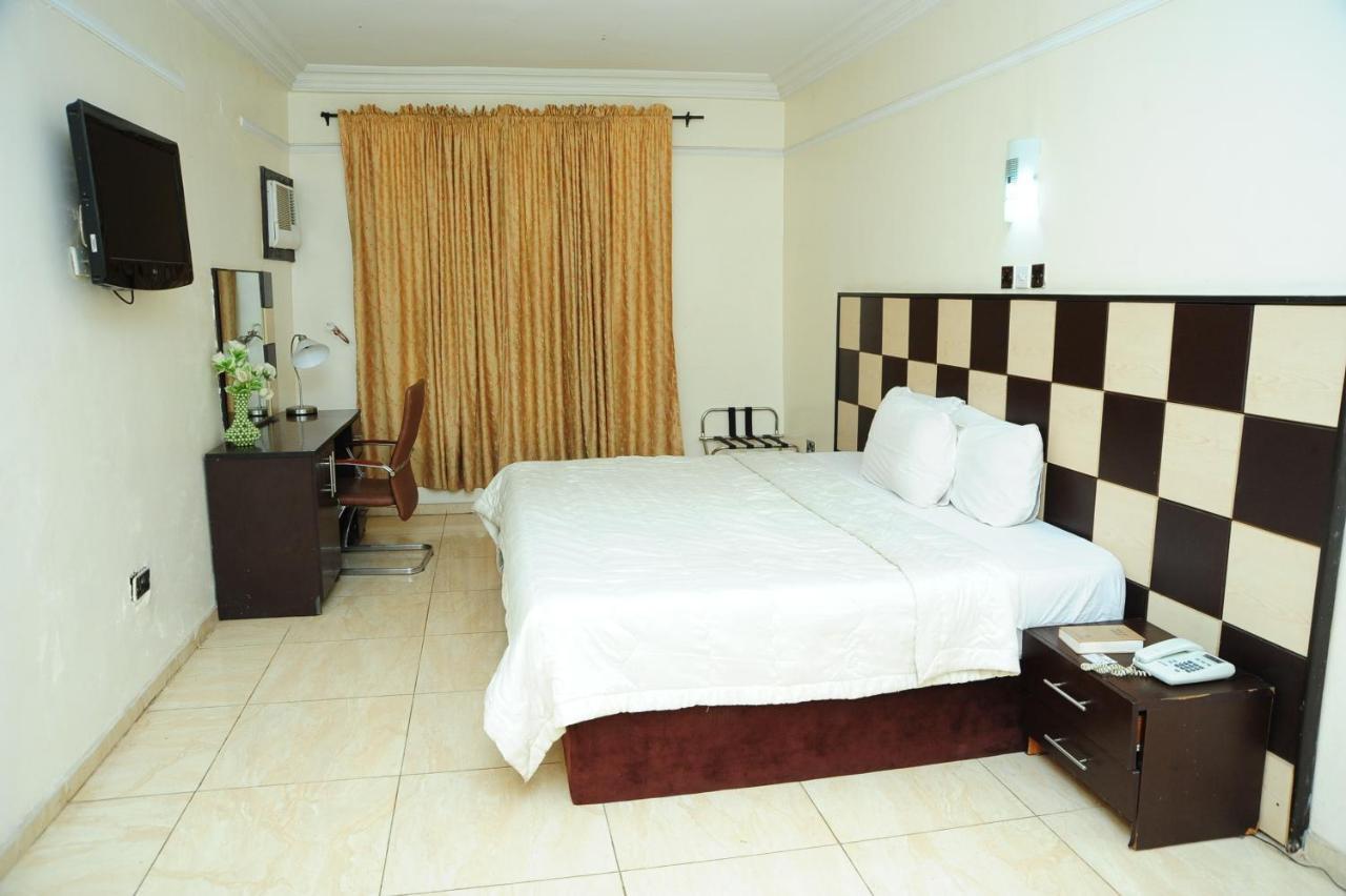 Richton Hotel And Suites Abeokuta Bilik gambar